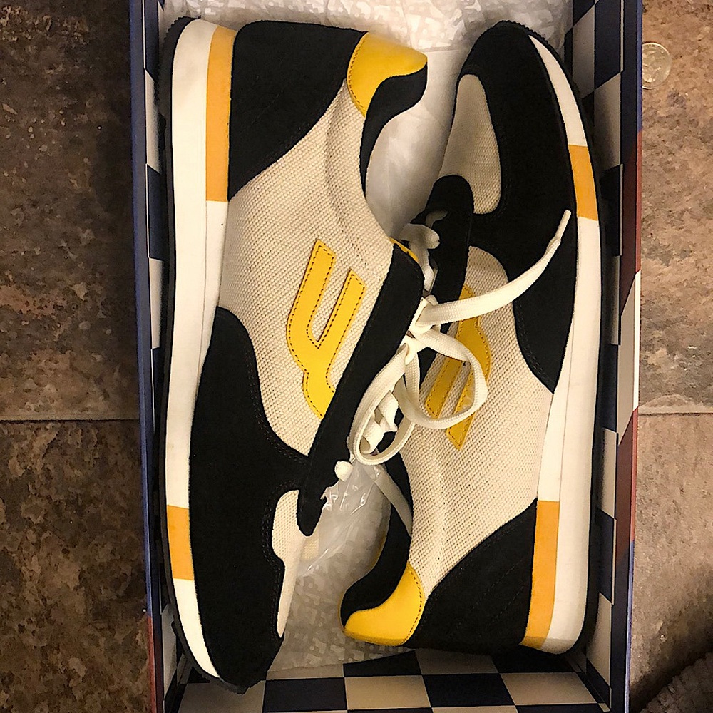 Bally’s Size 11